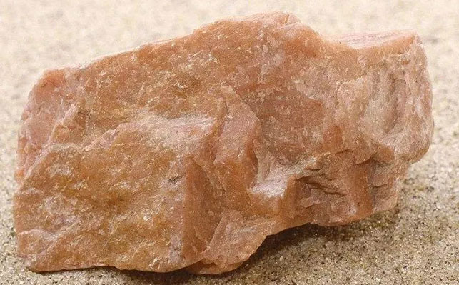 Extracting potassium from feldspar
