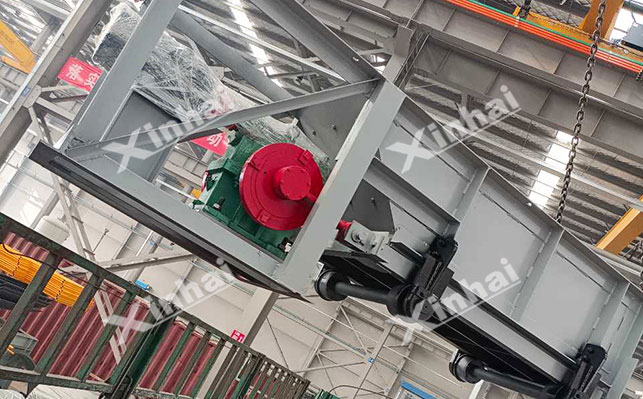 Feldspar ore feeding equipment