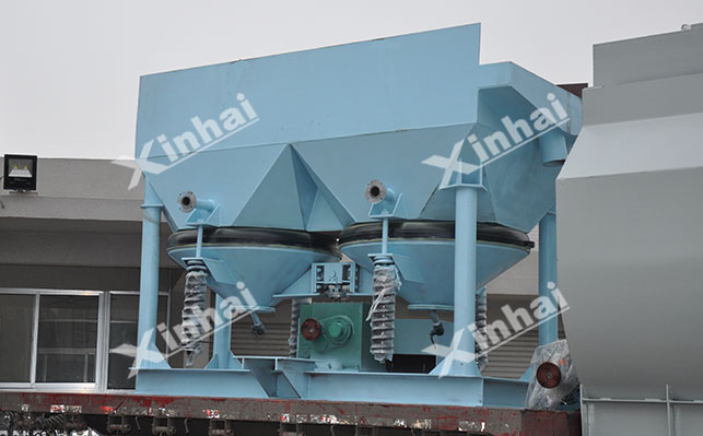 Fluorite ore magnetic separation method