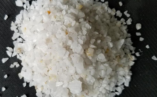 Quartz sand manganese removal