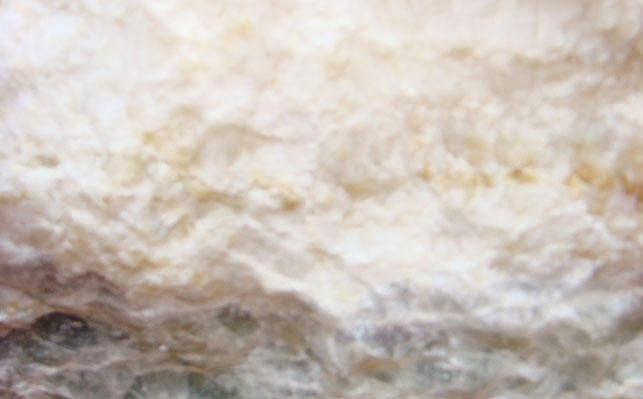  Fluorite ore
